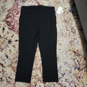 Old Navy Elevate Maternity Legging